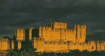 Fortress - jellegzetes típusú konstrukció a középkori lord építészet, nem csak a
