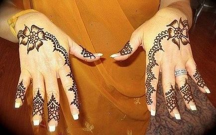 Mehendi otthon hogyan lehet henna - egy recept, hogyan kell felhívni