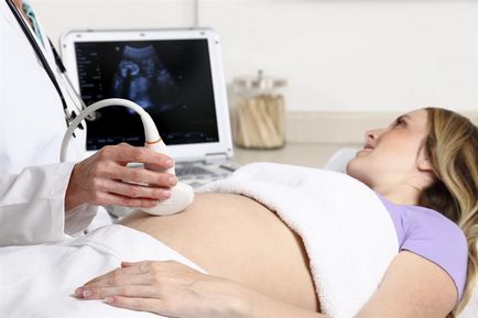 Overbite (az alsó állkapocs mozgatása előre) egy korrekciós rendszerek és ortopédia (korrekció) Overbite (az alsó állkapocs mozgatása előre) rögzíti segítségével ortopédiai rendszerek és