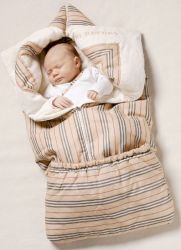 Blanket egy újszülött saját kezűleg