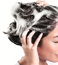 Miért nőnek ősz haj a fején (7 okok, kezelés, mit kell tenni)