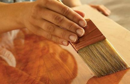 Festés fa ajtók kezüket - lakk, festék vagy festék videó
