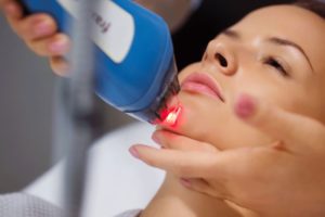 Okai gennyes pattanások az arcon és kezelésük