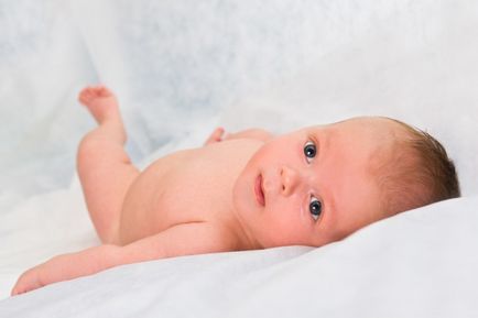 A gyermek fejlődését hetekig születése után csecsemők 1 év