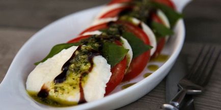 Caprese saláta - lépésről lépésre recept az olasz konyha képekkel