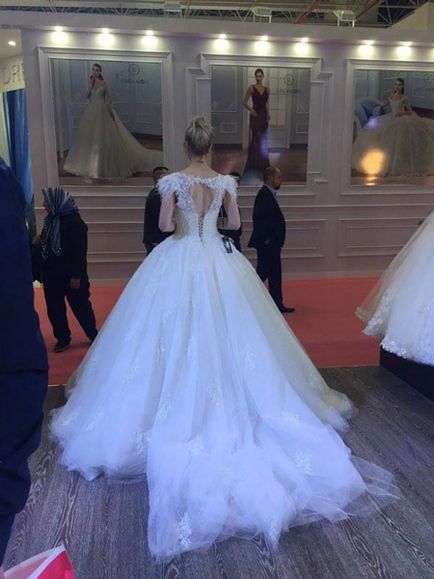 Török esküvői ruhák top 10 legismertebb márkák fotókkal és árak
