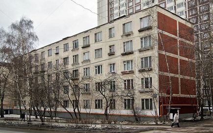 Mi a különbség a típusú házak - Hruscsov - és - stalinka