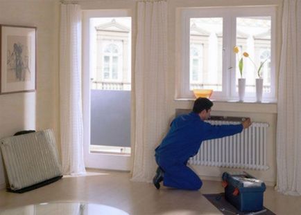 Cseréje fűtés radiátor egy lakásban, hogyan kell változtatni az akkumulátort, részletgazdag fényképeket és - könnyű