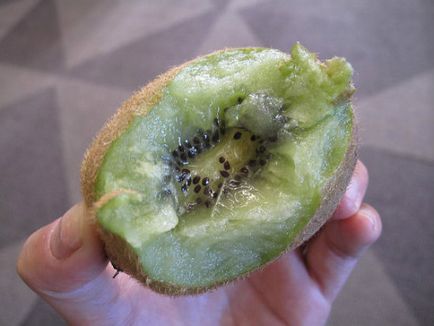 Hogyan jobb enni kiwi