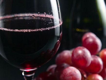 A vörösbor jótékony hatással van az emberi egészségre