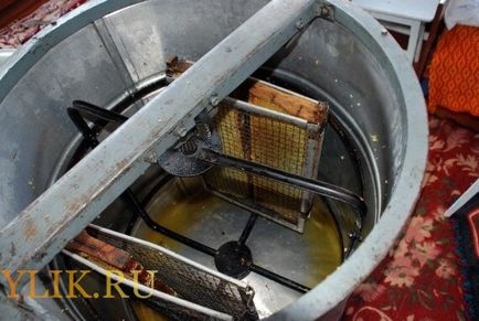 Extractor kezük