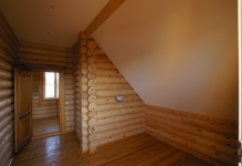 Egy fából készült ház felső