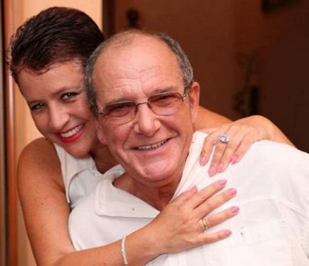 Terhes 55 éves felesége Vitorgan fújt internetes