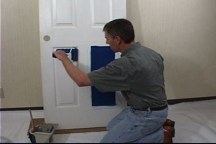 Hogyan kell festeni a fa bejárati ajtók, beltéri ajtók, video utasításokat, hogyan kell festeni a kezüket,