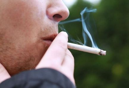 A nikotin káros az emberi test mind hagyományos, mind elektronikus cigaretta (nikotin) A nikotin káros az emberi test mind hagyományos, mind elektronikus cigaretta