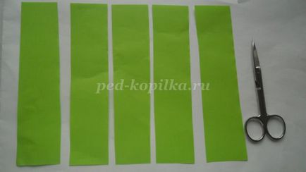 Virágok a papír ajándék anya saját kezűleg (ajándék) Virágok a papír ajándék anya saját kezűleg