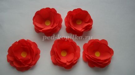 Virágok a papír ajándék anya saját kezűleg (virág) Virágok a papír ajándék anya saját kezűleg