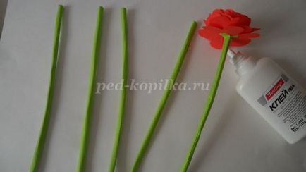 Virágok a papír ajándék anya saját kezűleg (virág) Virágok a papír ajándék anya saját kezűleg