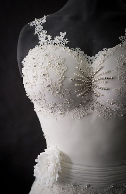 Ez az elegáns menyasszonyi ruha nem akarjuk, hogy bármelyik menyasszony