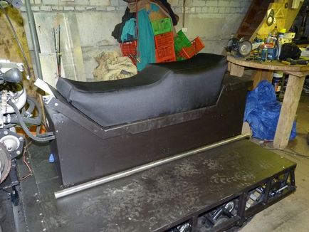 Lánctalpas „nagyon nagy motoros szán” (nagyon) Lánctalpas „nagyon nagy motoros szán”
