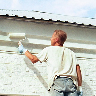 Hogyan kell festeni a ház homlokzata a kezüket fotó, festés előkészítéshez a homlokzat és a festék kiválasztása