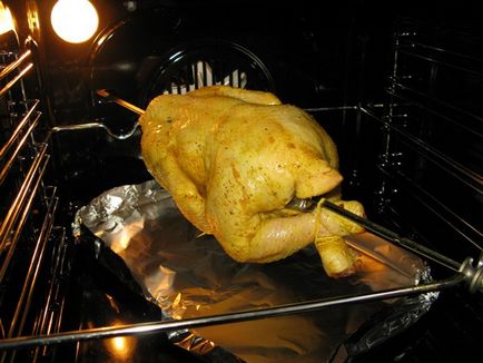 Hogyan kell főzni a csirkét a sütőbe nyárson