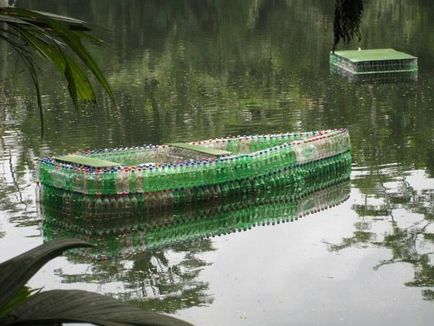 Hogyan készítsünk egy csónakot a műanyag palackok