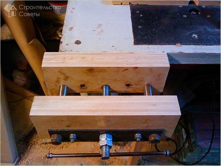 Hogyan készítsünk egy fafeldolgozó pad kezük - Gyártás Workbench fotó