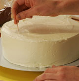 Hogyan díszíteni a tortát 10 percig - kézzel végzik, mesterkurzusokat fotók goldenhands