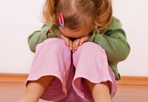 Hogyan lehet nyugodt a gyermek hisztéria, kólika, hiperaktivitás, lefekvés előtt