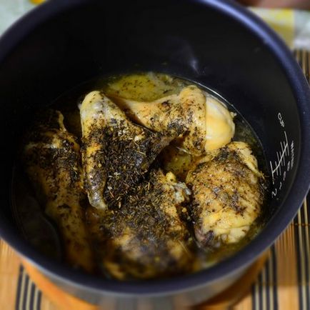 Hogyan tegye ki ízletes csirke multivarka, expertoza