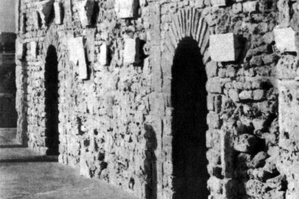 Carthage meg kell semmisíteni, kiadványok szerte a világon (a század végére) Carthage meg kell semmisíteni, kiadványok szerte a világon