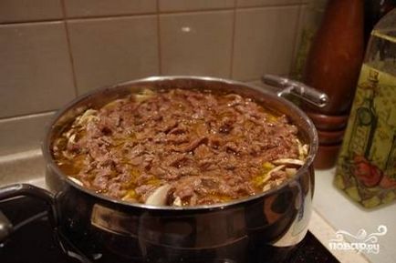Burgonya, párolt hús és gomba - lépésről lépésre recept fotók