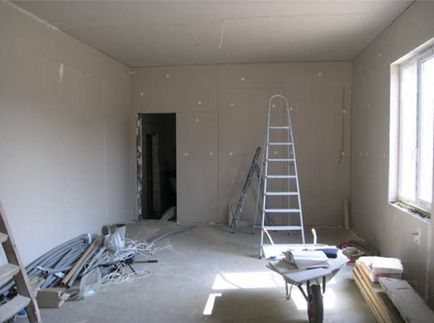 Apartman egy durva kivitelben kezdődik a lépéssorozatot, javítás (javítás) Apartman egy durva kivitelben kezdődik a menete és javítási