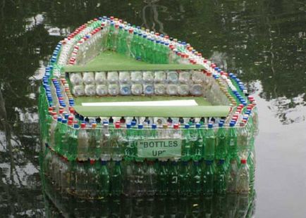 Hajó műanyag palackok saját kezűleg