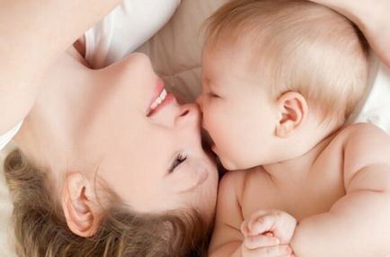 Újszülött első nap otthon (feltétele az első baba) Újszülött első nap otthon