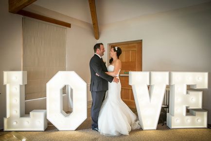 Nagy betűkkel, hogy az esküvő a kezével 3 mesterkurzusokat fotókkal és videó