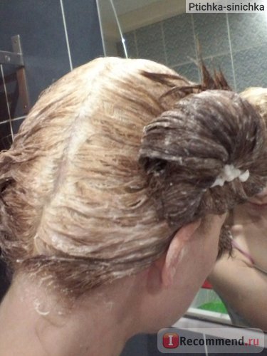 Elszíneződik intenzív krém hajfesték Garnier color naturals szuper szőke (E0) -