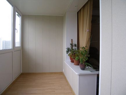 Fejezd be a loggia műanyag panelek erkély kezét, lépésről lépésre a bőrön, és videó (panelek) Fejezd be a loggia műanyag panelek erkély kezét, lépésről lépésre a bőrön, és videó
