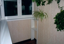 Fejezd be a loggia műanyag panelek erkély kezét, lépésről lépésre, a berendezés, video és (műanyag) Fejezd be a loggia műanyag panelek erkély kezét, lépésről lépésre a bőrön, és videó