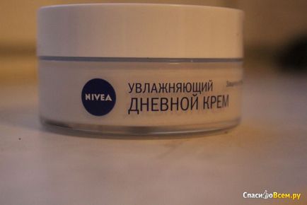 Vélemény a hidratáló nappali krém NIVEA - aqua hatása - a normál bőr E-vitamin és a Hydra IQ (NIVEA) Vélemény a hidratáló nappali krém NIVEA - aqua hatása - a normál bőr E-vitamin és a Hydra IQ