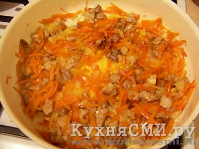Pilaf egy serpenyőben Nathan (pilaf) Pilaf egy serpenyőben a Nathan