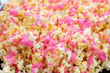Popcorn - előnyei és hátrányai, hasznos tulajdonságok és ellenjavallatok, ez lehet enni pattogatott kukoricát