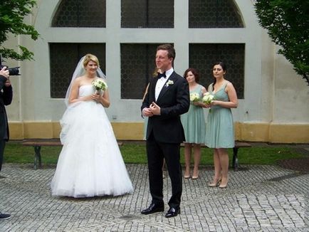 Ez a vőlegény egy esküvő - hogyan kell egy beszédet megható