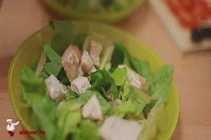 Cézár saláta csirkével - a szósz recept saláta