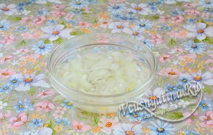 Saláta - gránát karkötő - csirke recept gombával, sajttal és aszalt szilvával
