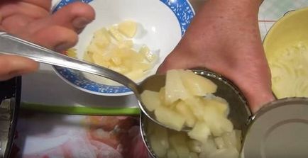 Csirke saláta ananász és syrom- egyszerű és finom receptek