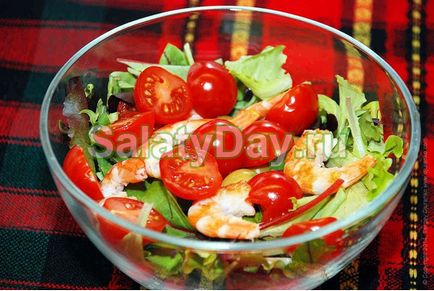 Saláta garnélával és paradicsommal - olyan alacsony kalóriatartalmú recept fotókkal és videó