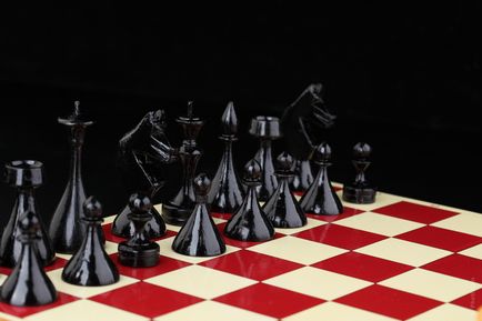 Sakkfigurák - hány darab sakk - sakk Online
