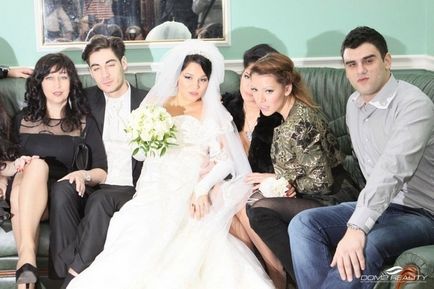 Esküvői Tigran salibekova és Julia Kolisnichenko